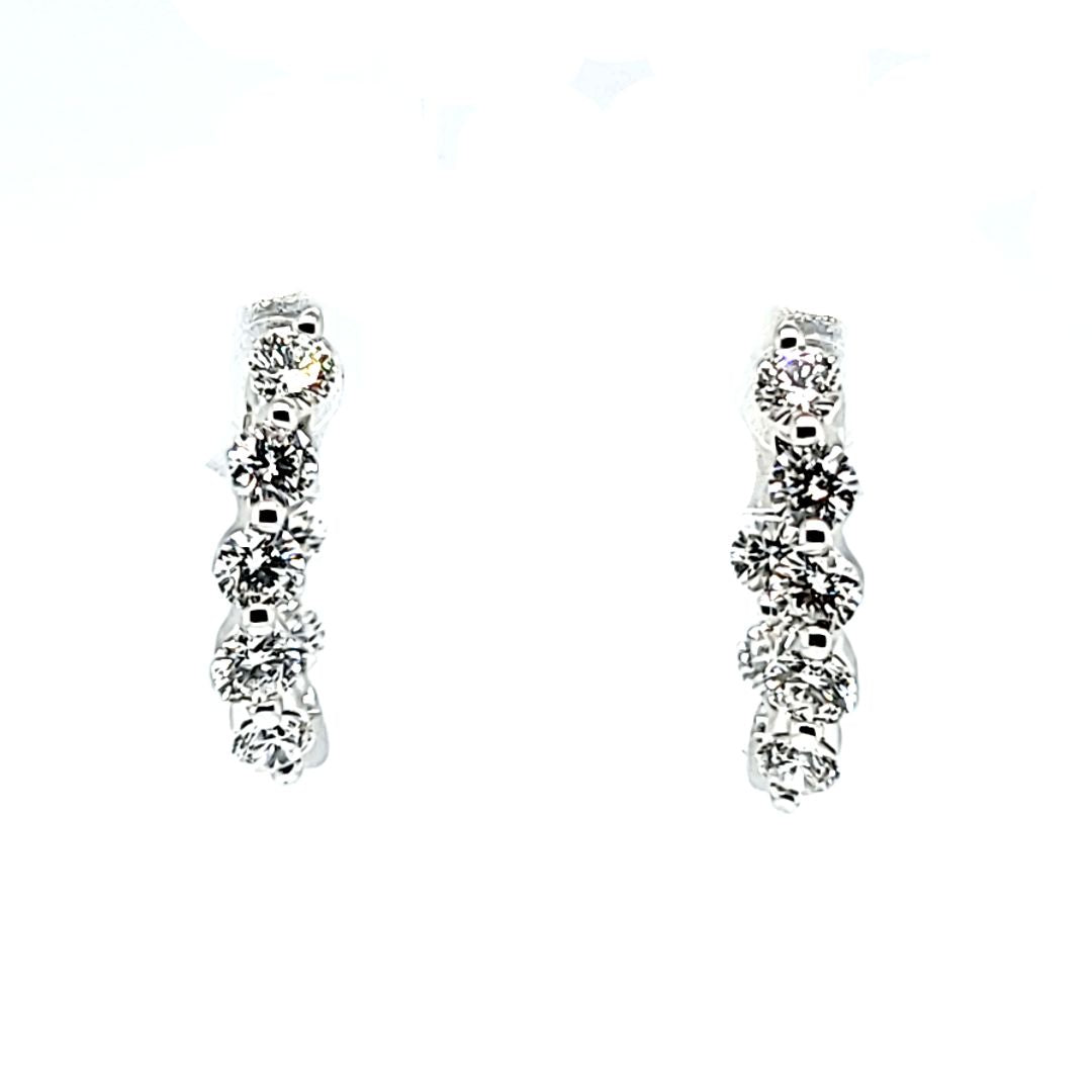 Aretes tipo argolla con diamantes In and Out