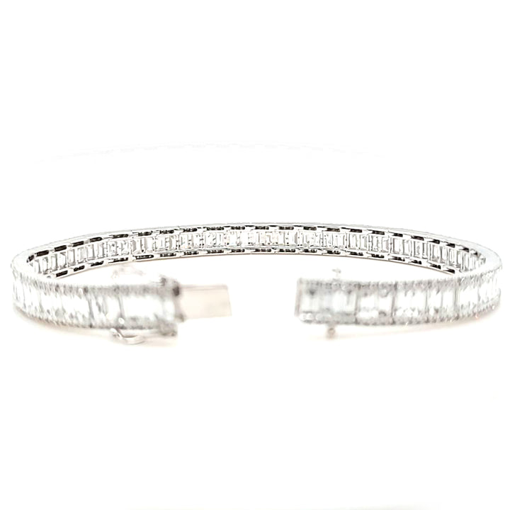 Baguette and Round Cut Diamond Bracelet