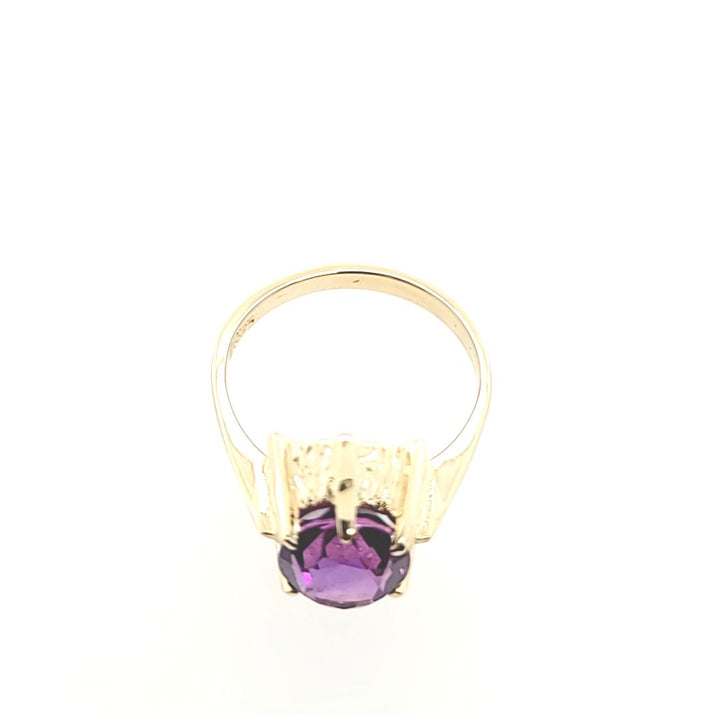 Oval Amethyst Ring