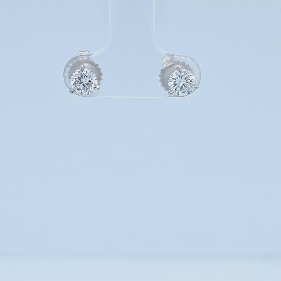 0.98 Carat Diamond Stud Earrings