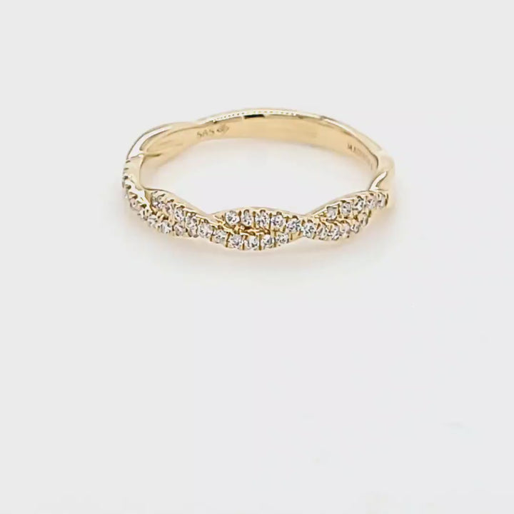 0.22 Carat Diamond Twist Band