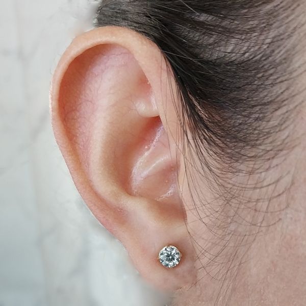 1.01 Carat Diamond Stud Earrings