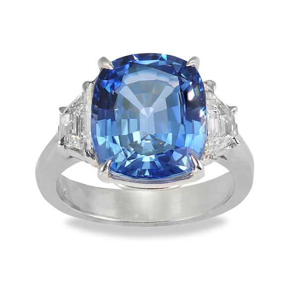 6.13-Carat-Sapphire-ring