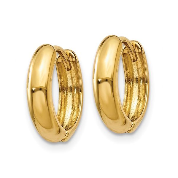 Y7916-Yellow-gold-huggie-earrings