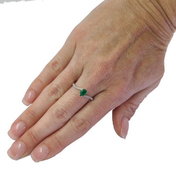 Emerald-and-diamond-ring