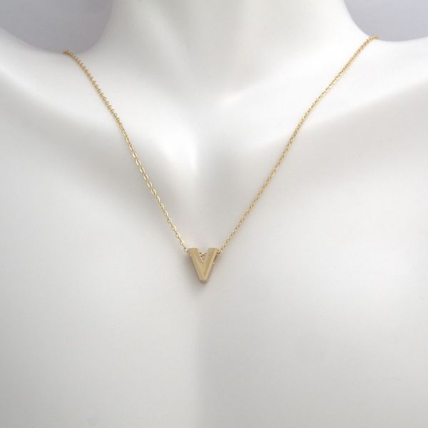 yellow-gold-initial-pendant-necklace